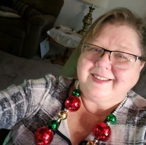 Meet your Posher, Michele